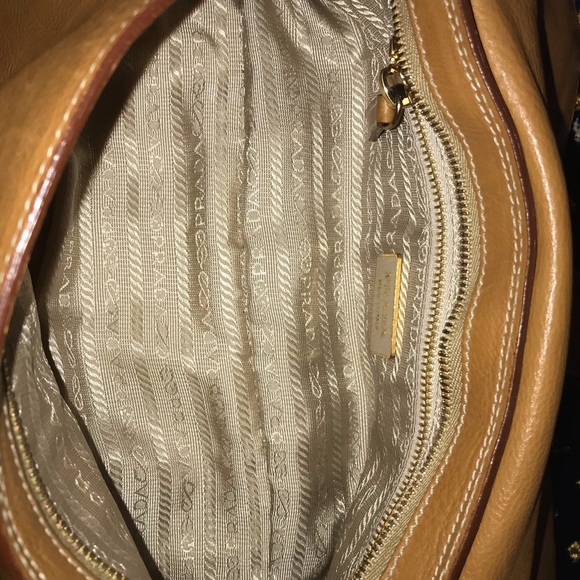 Prada small bag - Picture 4 of 7